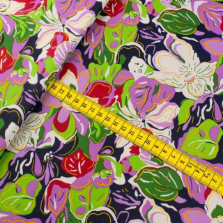 Chiffon stof groen glad bloemen patroon 0,5m