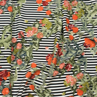 Stof viscose 100% rode bloemen strepen achtergrond patroon 0,5m