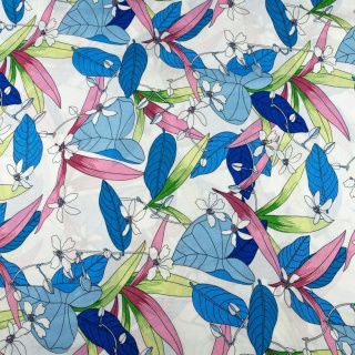 Viscose stof wit bloemen 100% viscose 0,5m